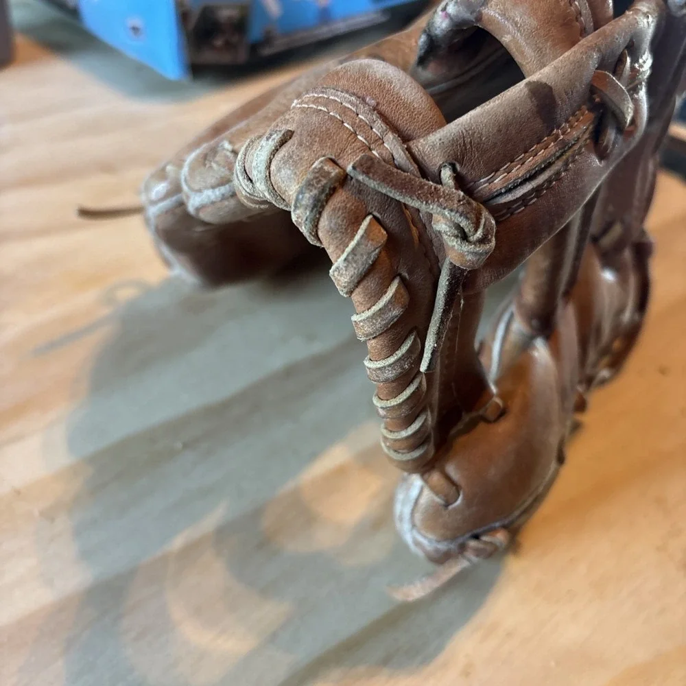 Dudley D-1000 Pro Model Baseball Softball Leather Glove Left Hand Throw